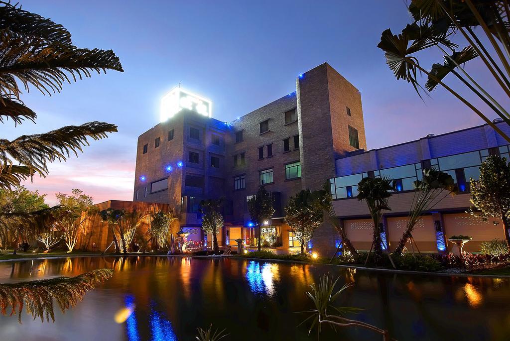 All-Ur Boutique Motel-Ping Tung Branch Pingtung Luaran gambar